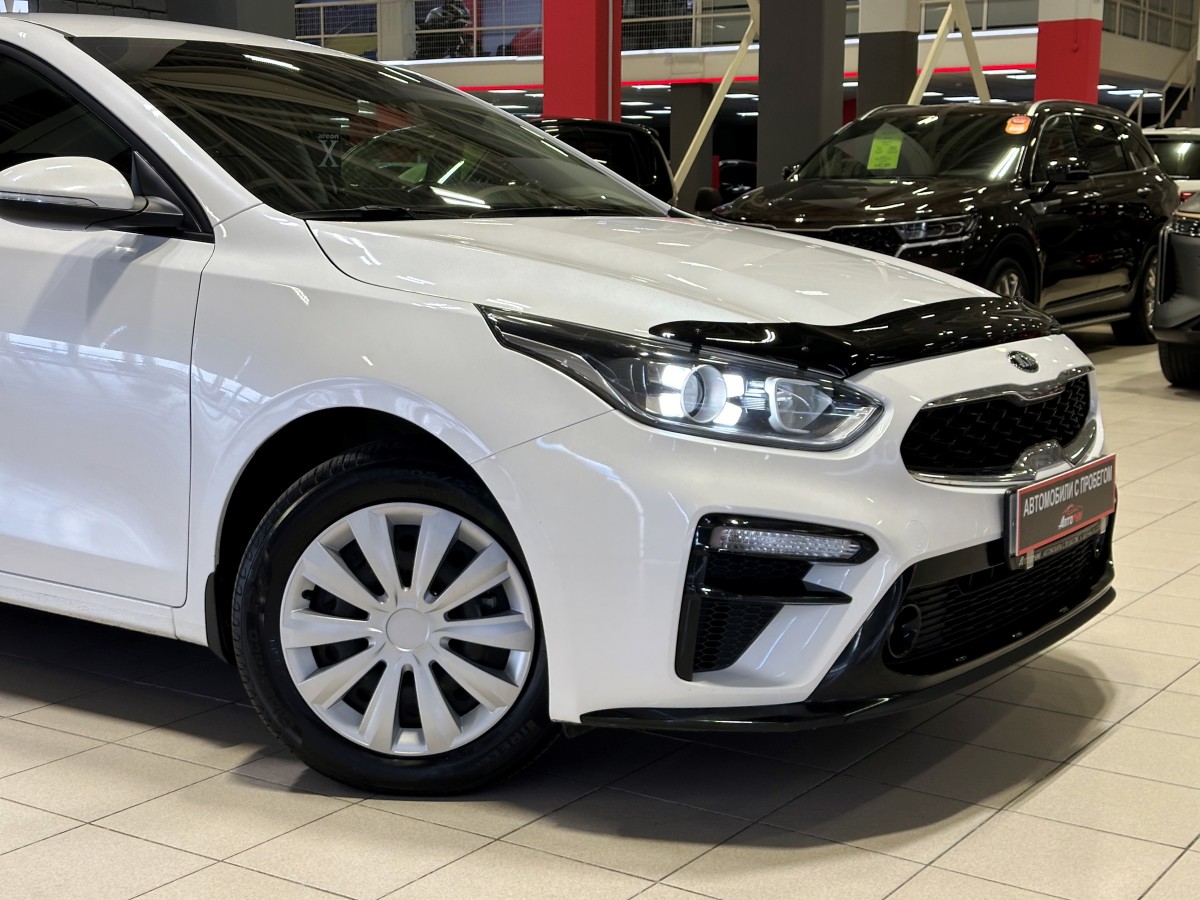 Kia Cerato - фото 8