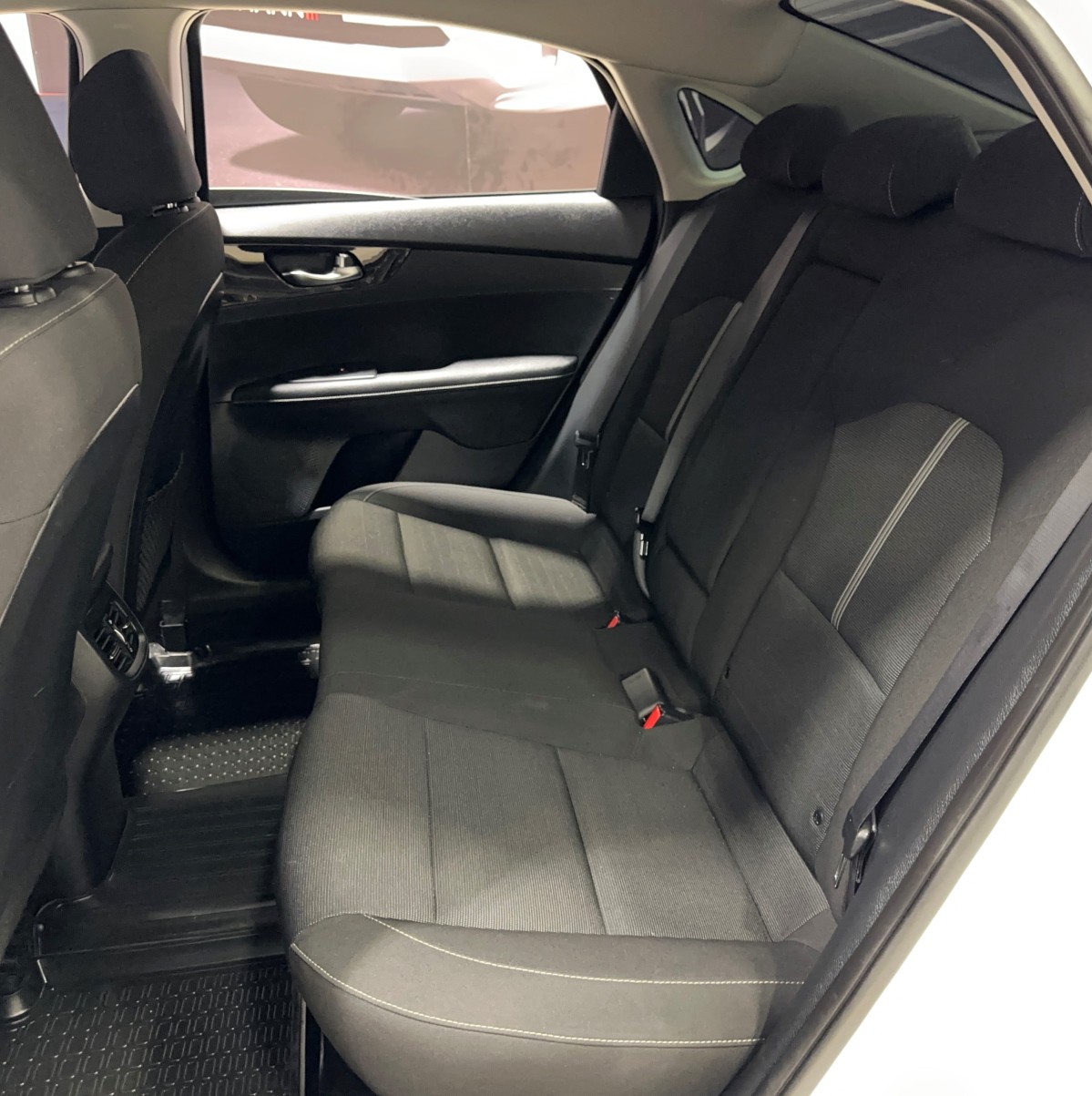 Kia Cerato - фото 11