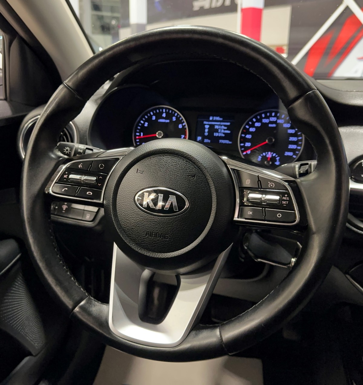 Kia Cerato - фото 25