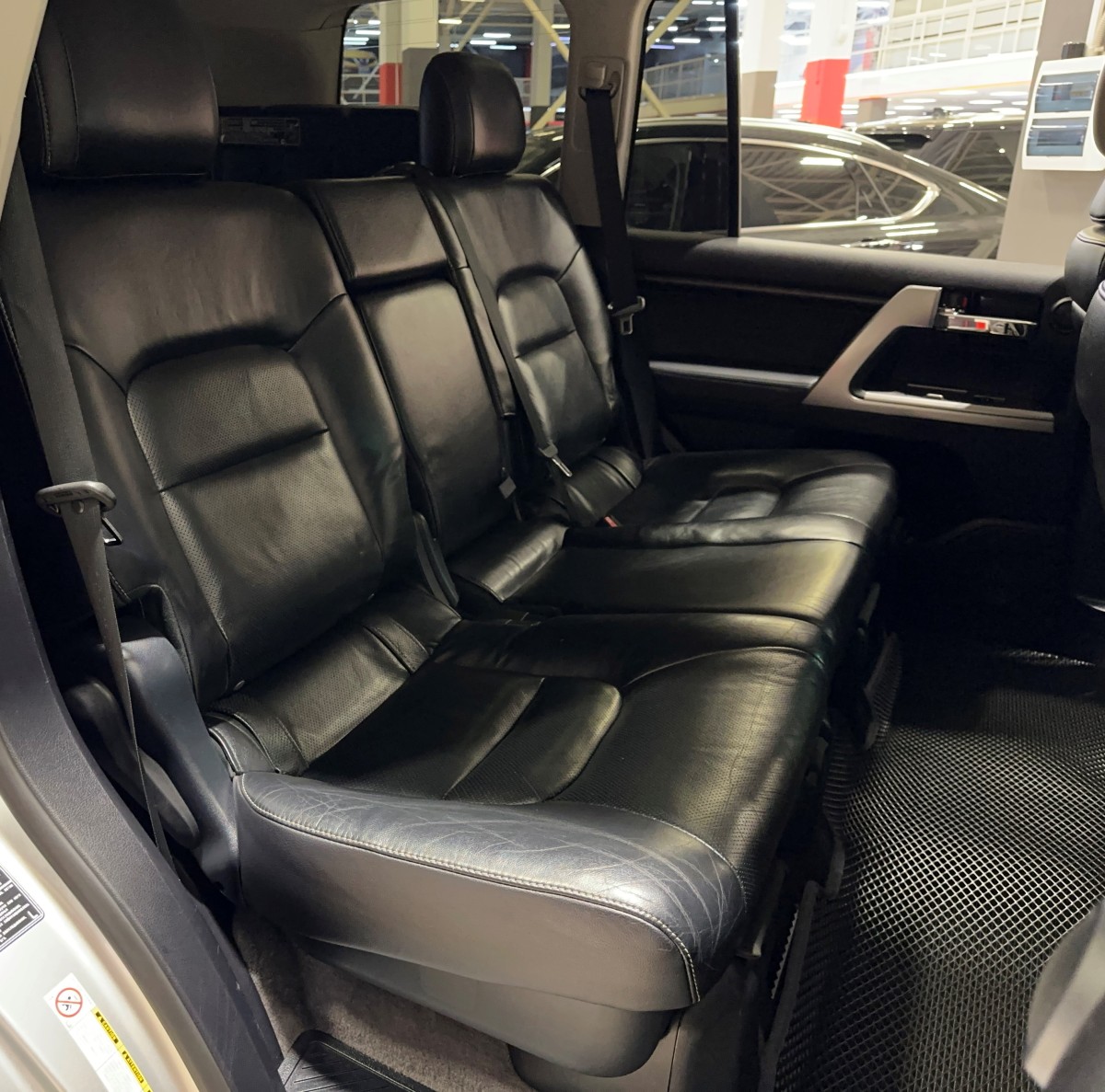 Toyota Land Cruiser 200 - фото 14