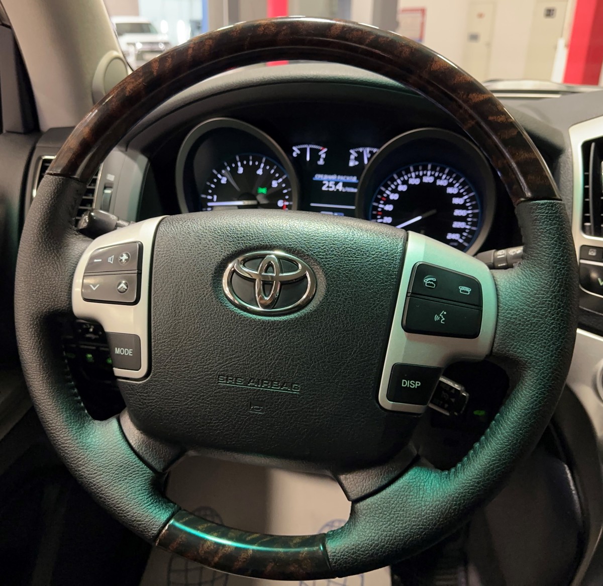 Toyota Land Cruiser 200 - фото 36