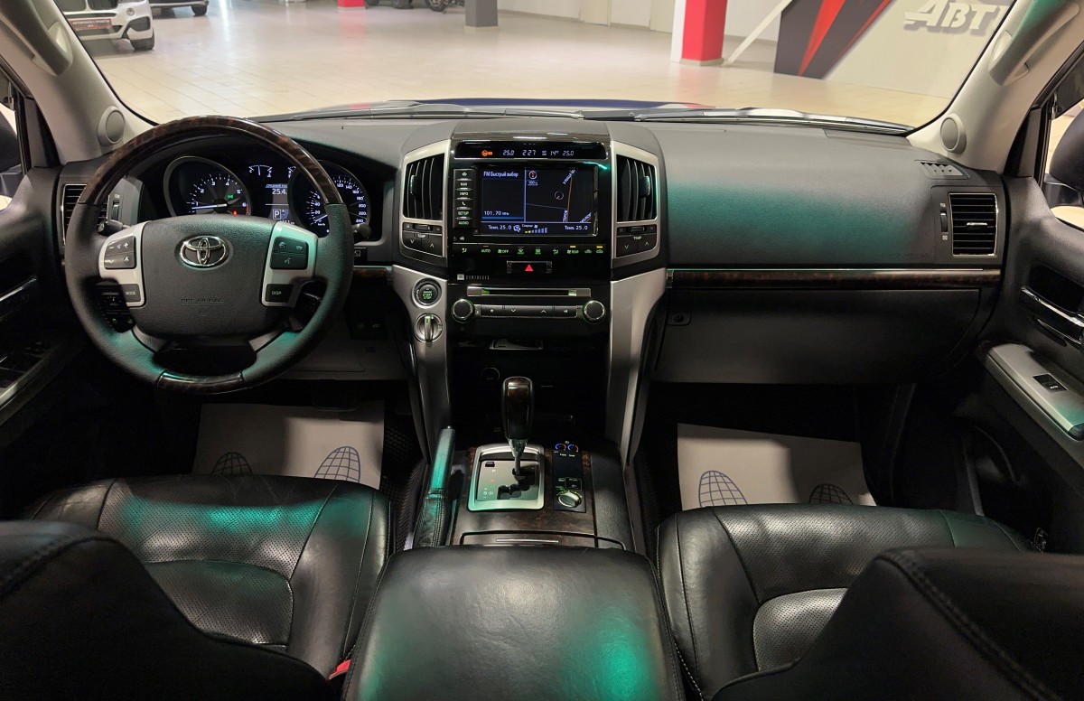Toyota Land Cruiser 200 - фото 37