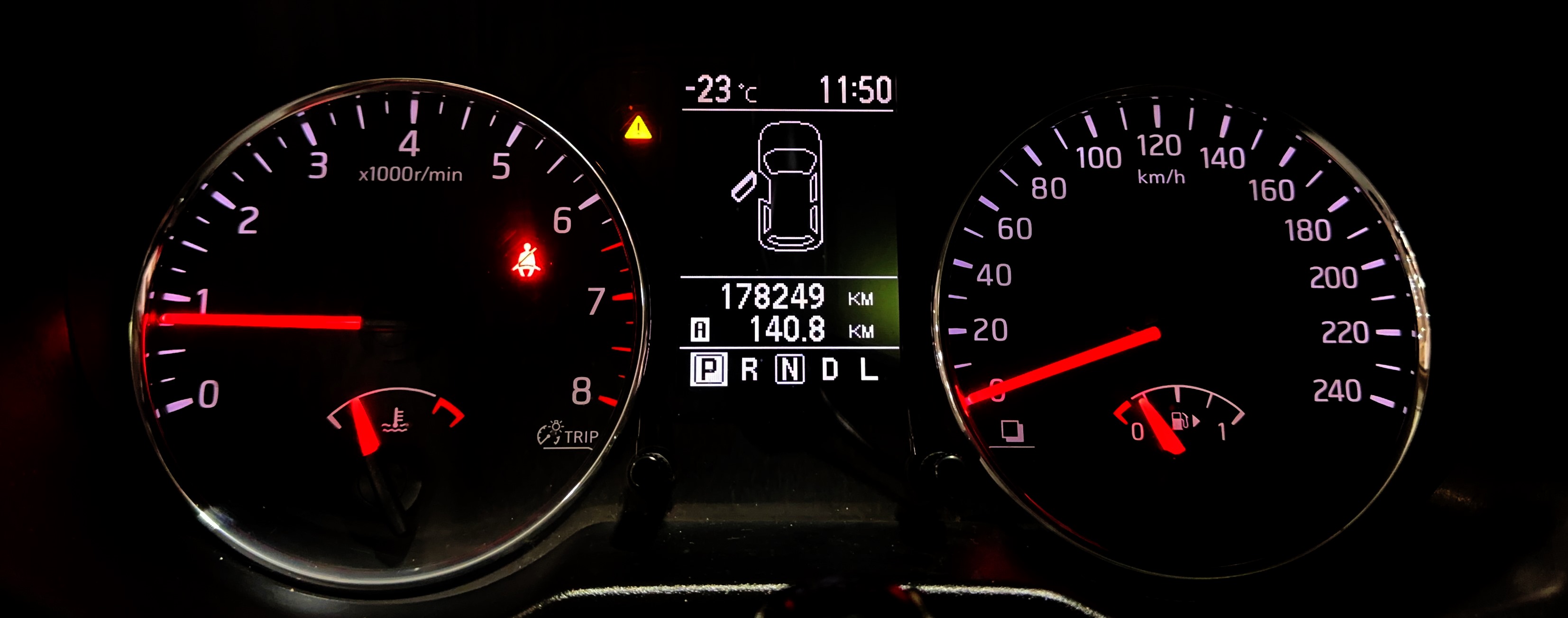 Nissan X-Trail - фото 19