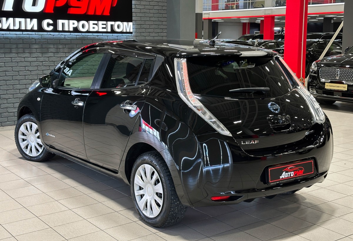 Nissan Leaf - фото 7