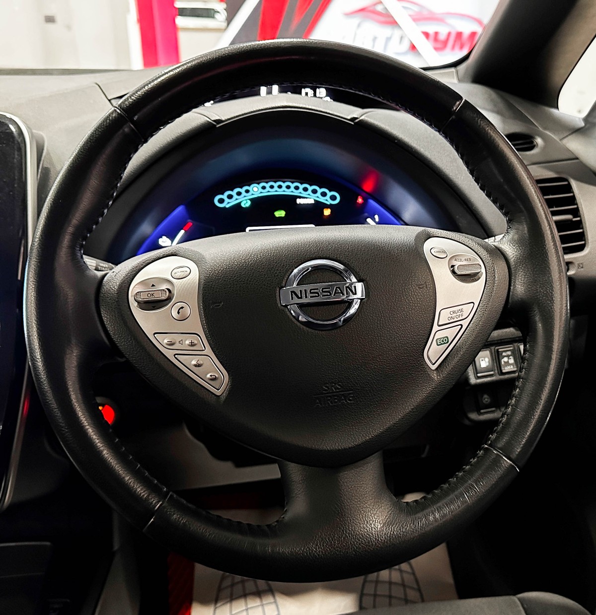 Nissan Leaf - фото 27