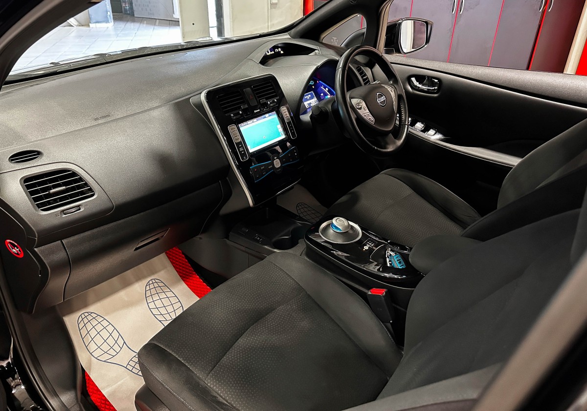 Nissan Leaf - фото 17