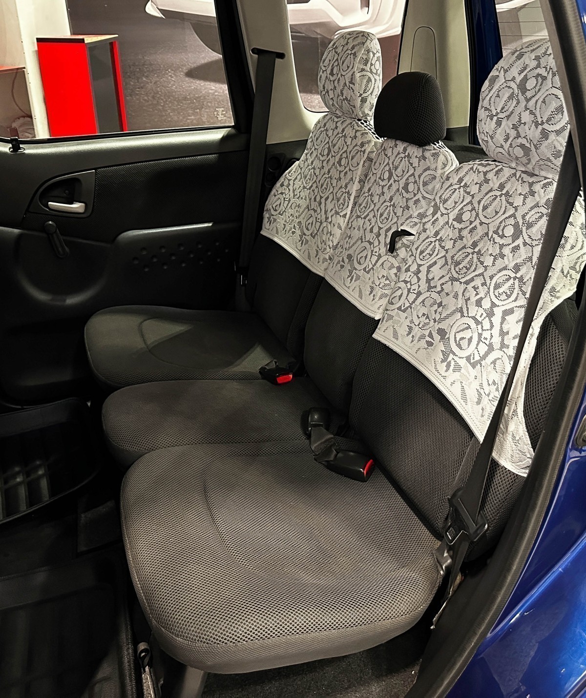 Toyota Yaris Verso - фото 10