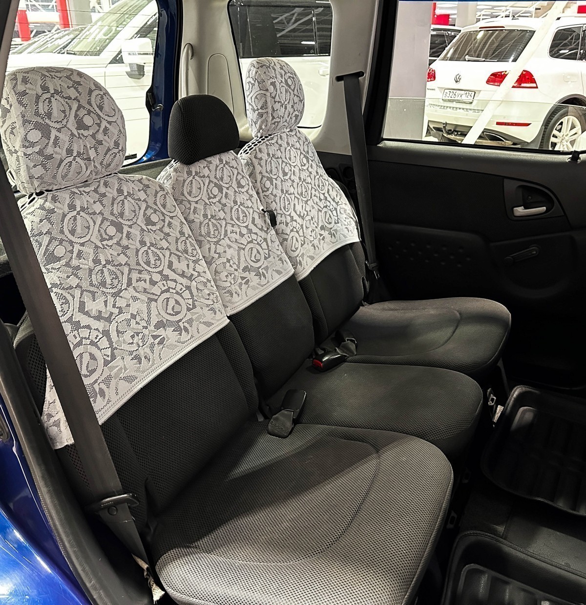 Toyota Yaris Verso - фото 11