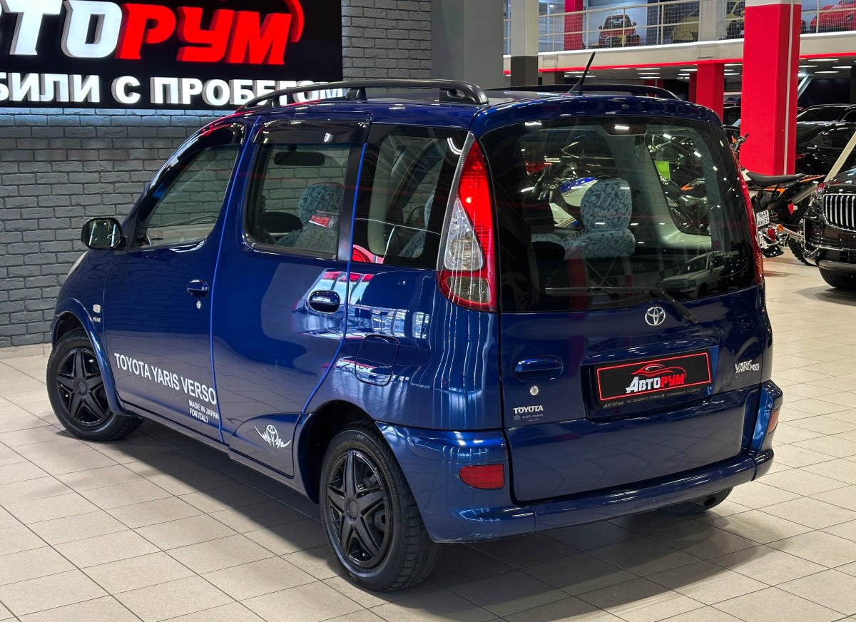 Toyota Yaris Verso - фото 7