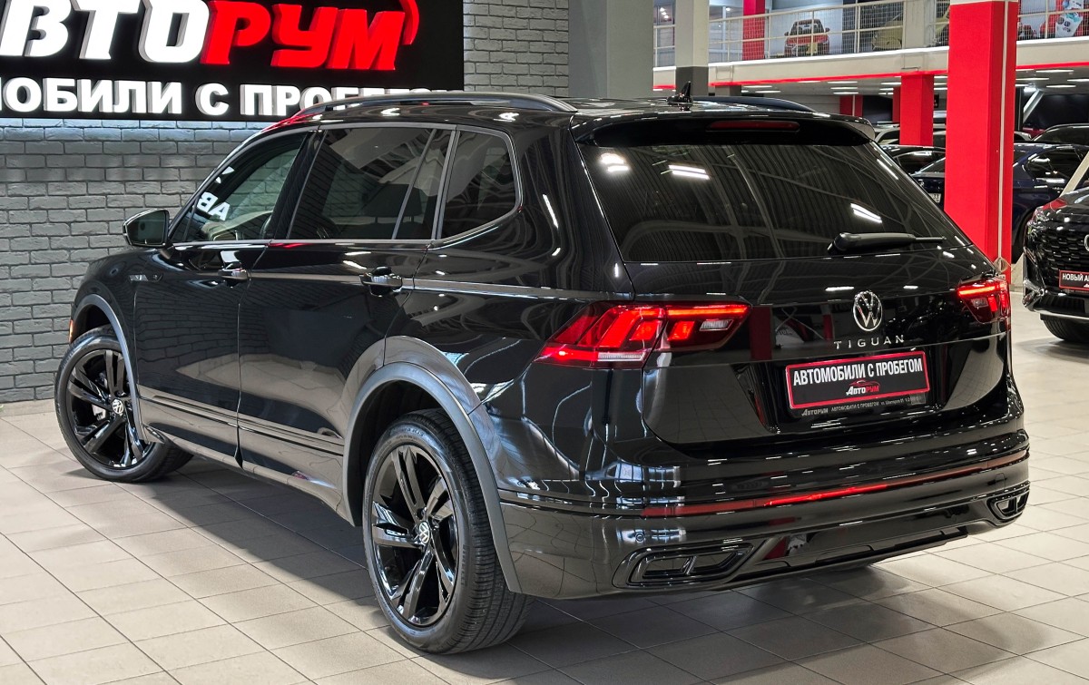 Volkswagen Tiguan - фото 7