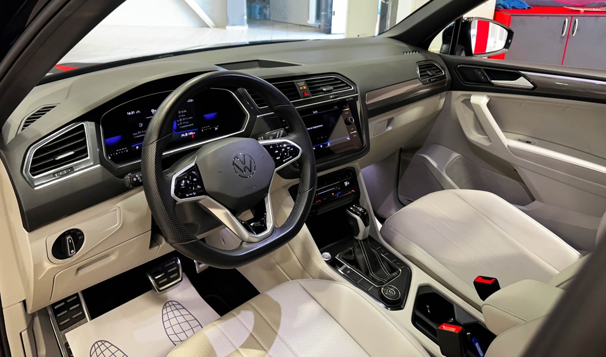 Volkswagen Tiguan - фото 10