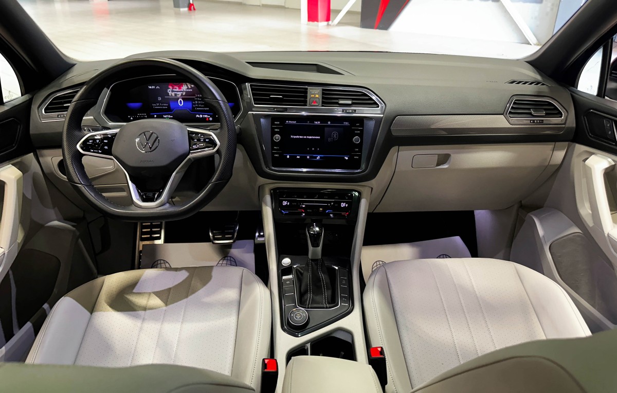 Volkswagen Tiguan - фото 30