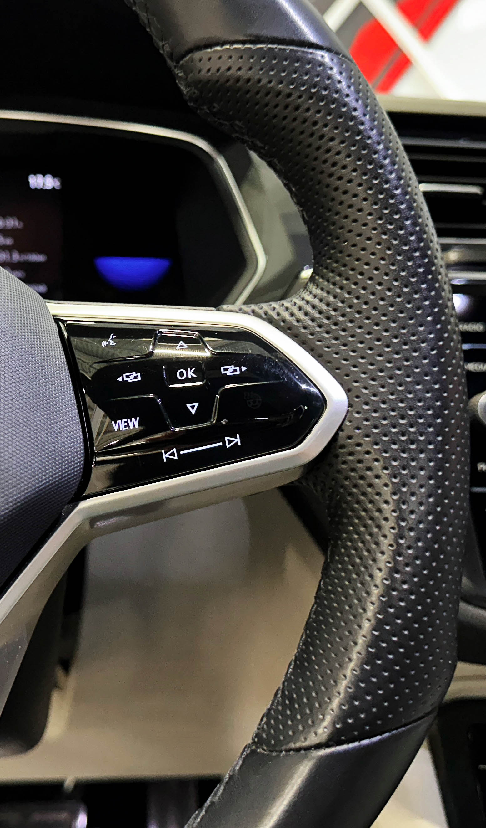 Volkswagen Tiguan - фото 22