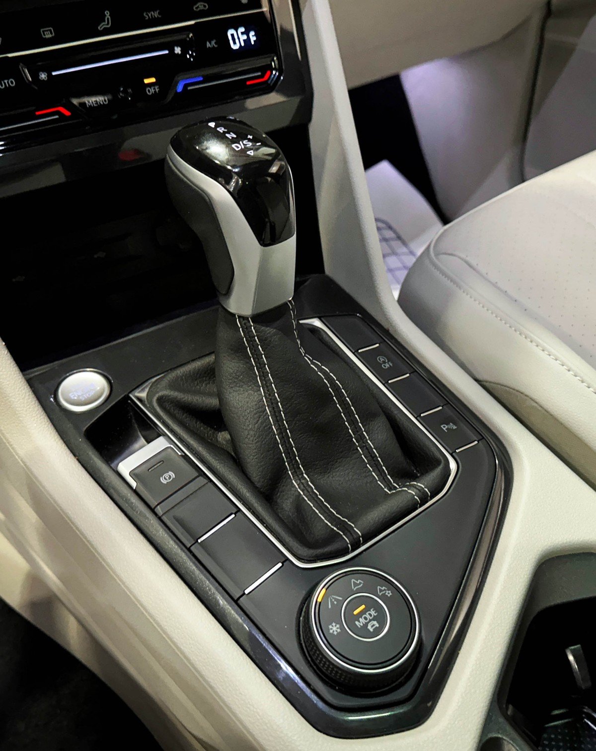 Volkswagen Tiguan - фото 27