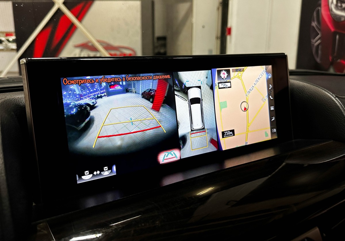 Lexus LX 570 - фото 30