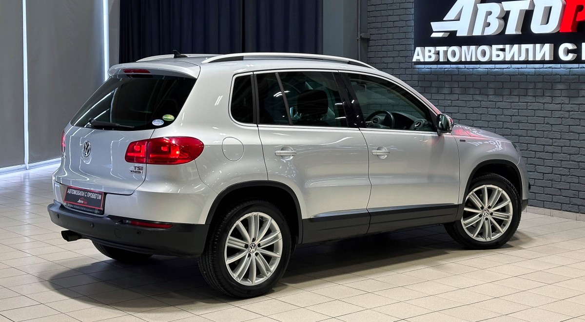Volkswagen Tiguan - фото 5