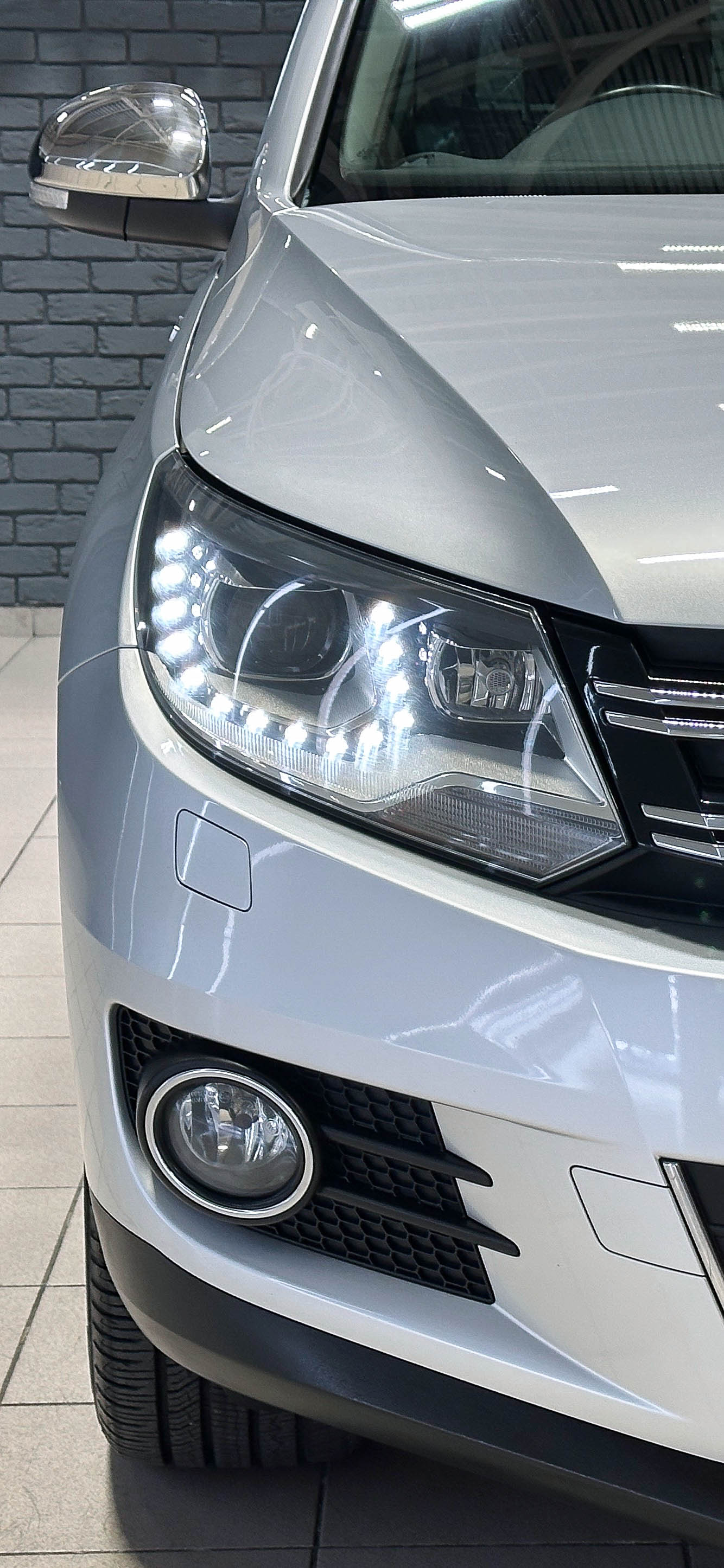 Volkswagen Tiguan - фото 9