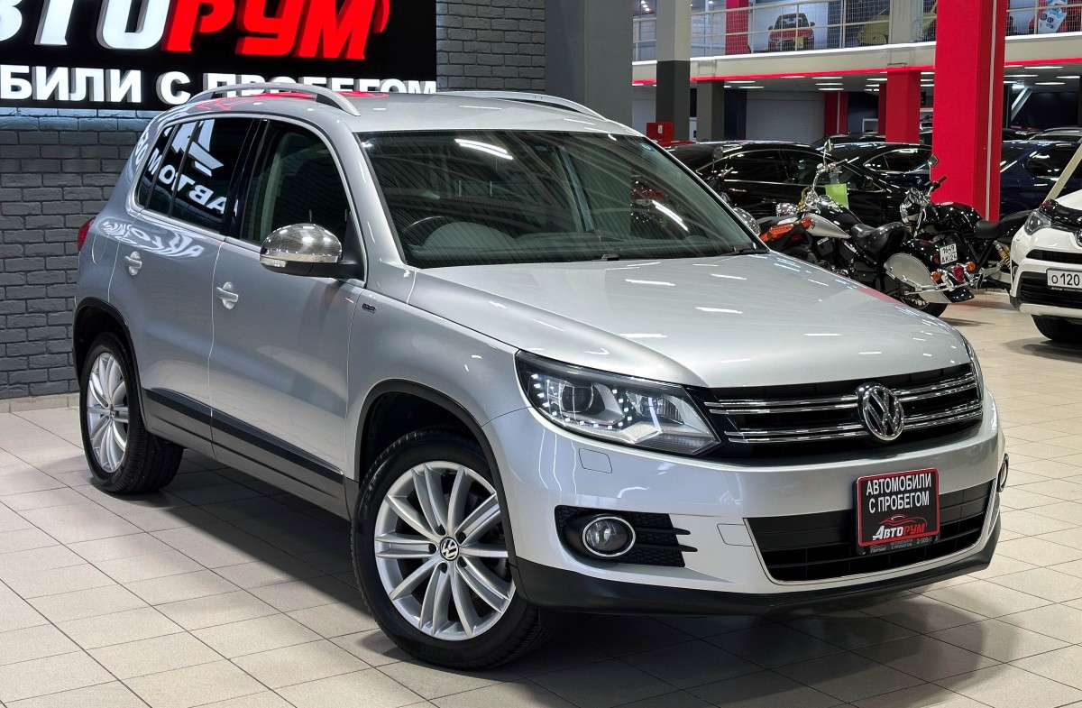 Volkswagen Tiguan - фото 4