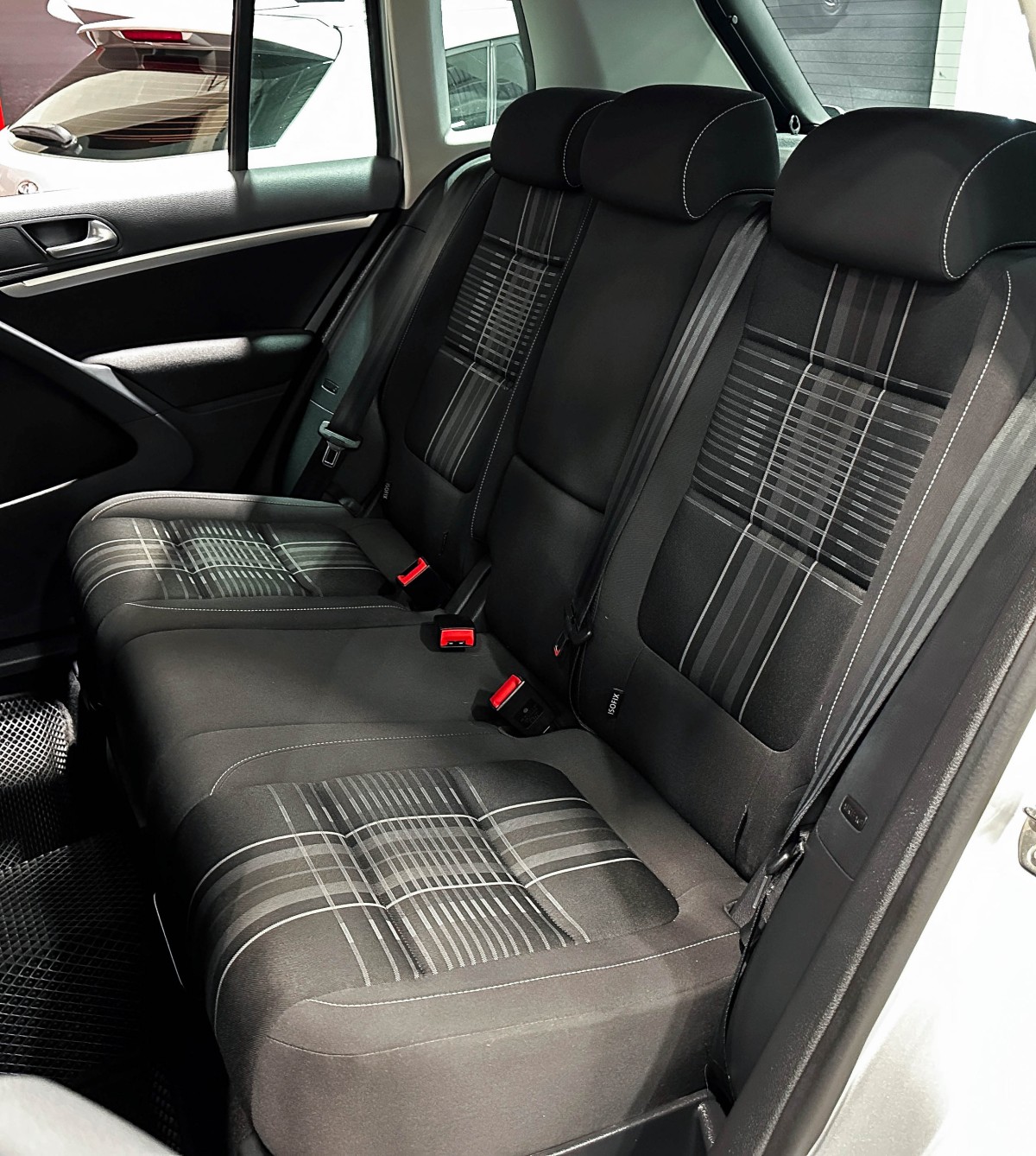 Volkswagen Tiguan - фото 14