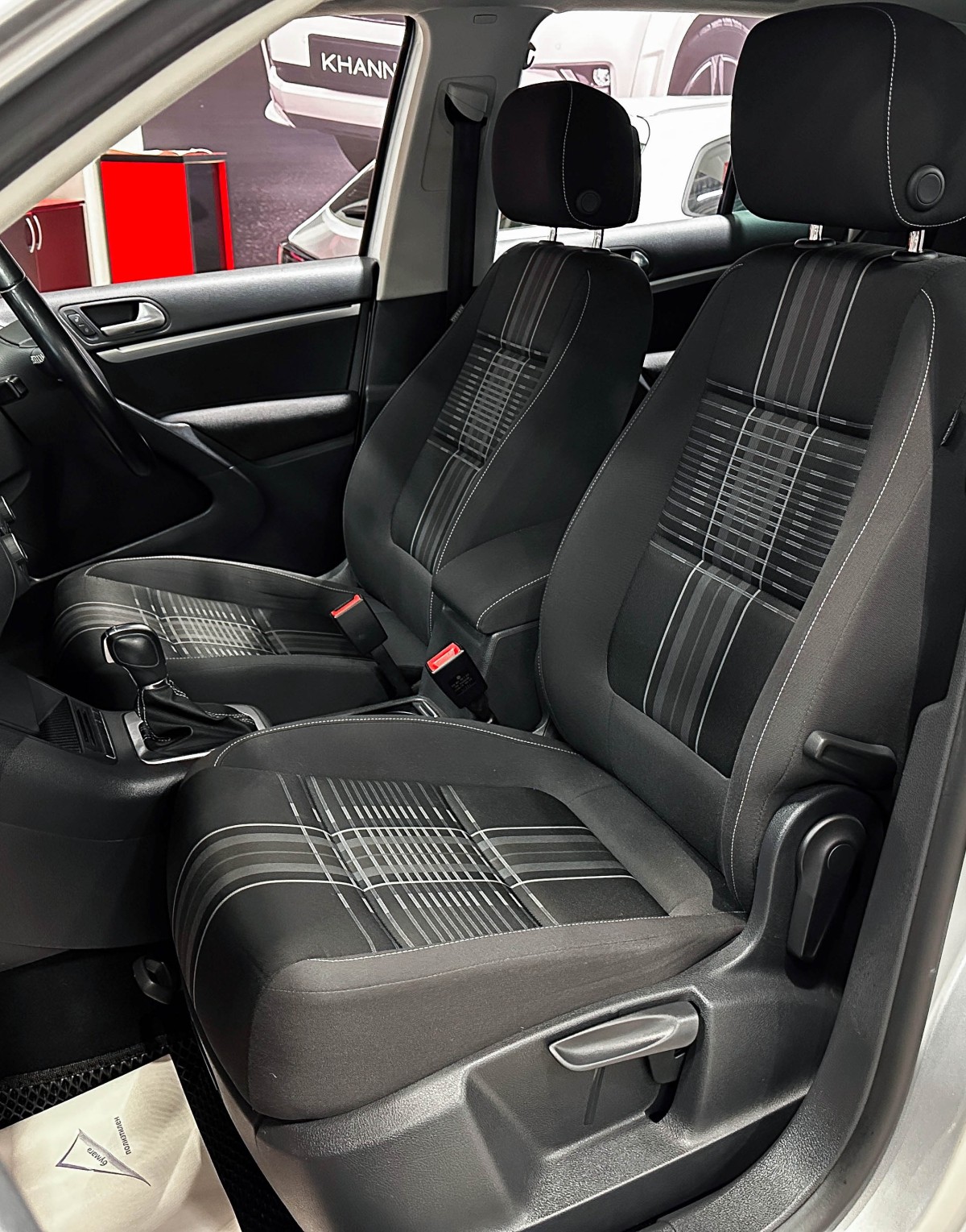 Volkswagen Tiguan - фото 15