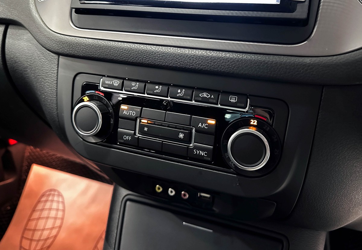 Volkswagen Tiguan - фото 22