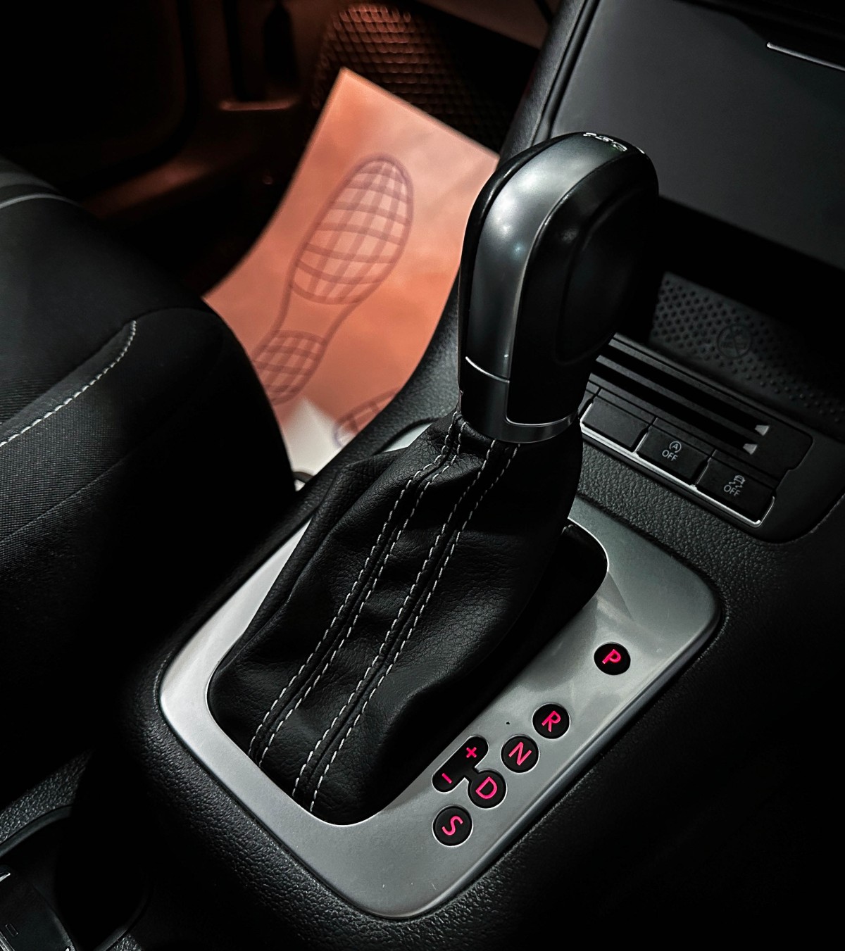 Volkswagen Tiguan - фото 23