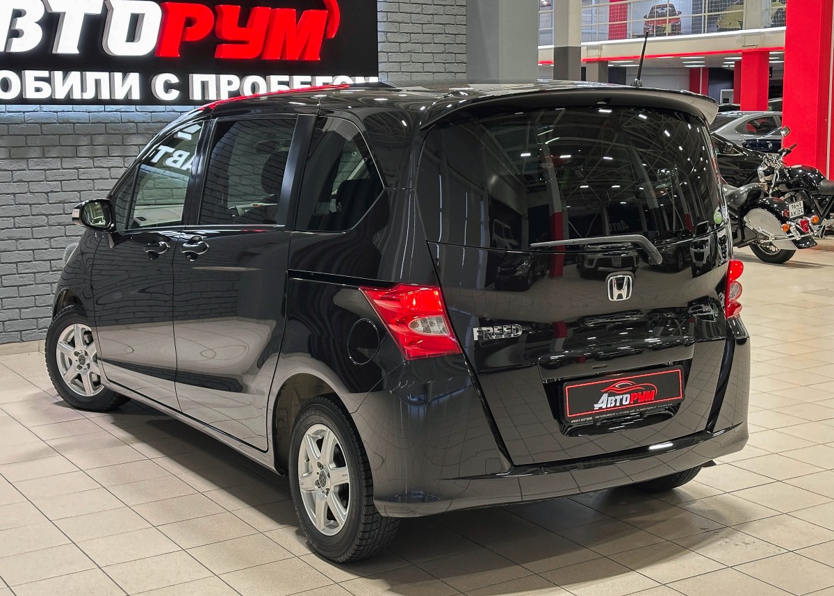 Honda Freed - фото 7