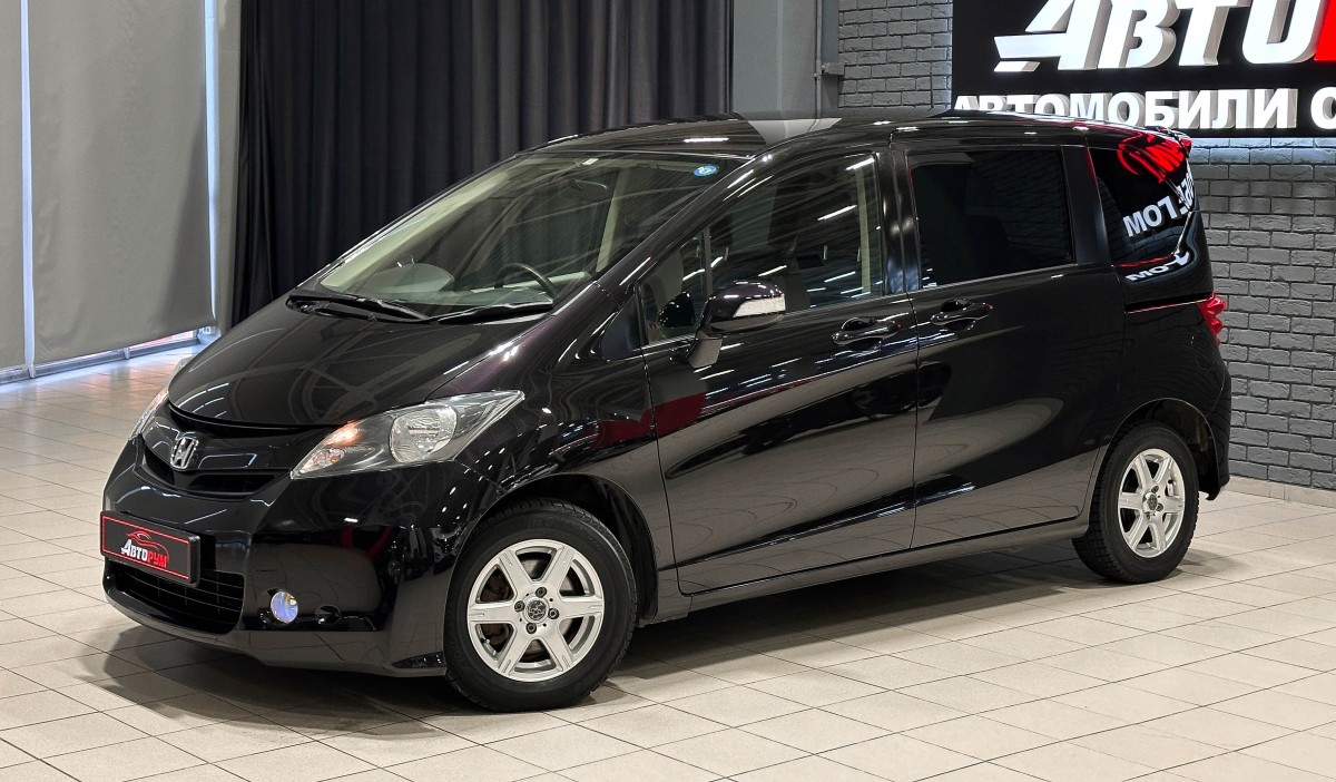 Honda Freed - фото 2
