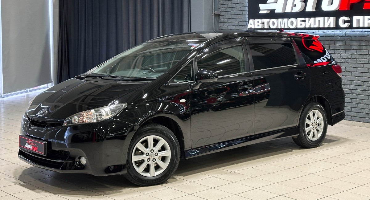 Toyota Wish - фото 2