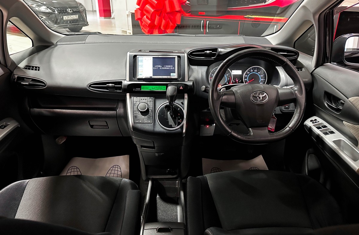Toyota Wish - фото 23