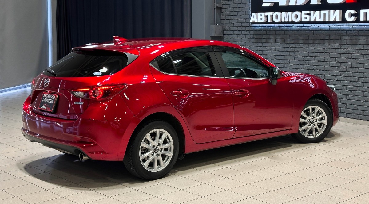 Mazda Axela - фото 5