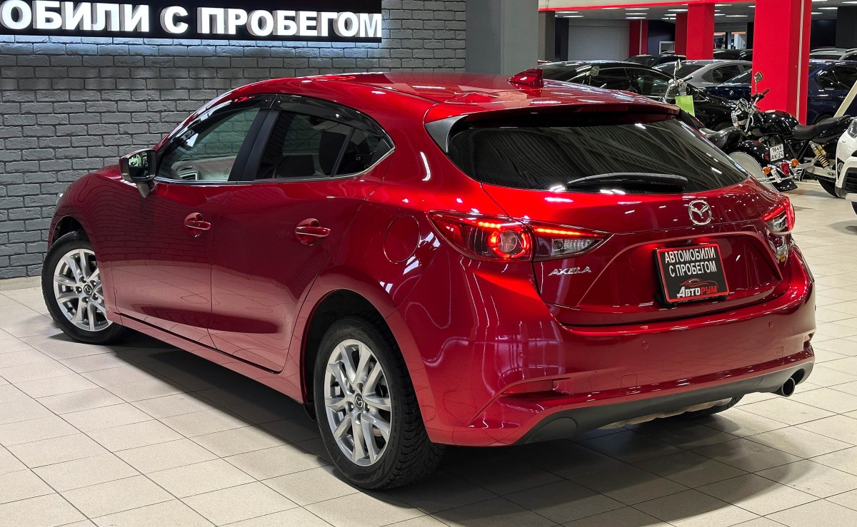 Mazda Axela - фото 7