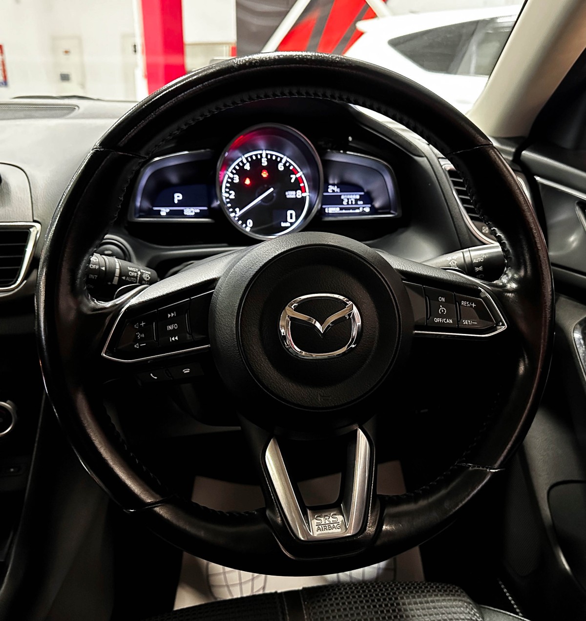 Mazda Axela - фото 28