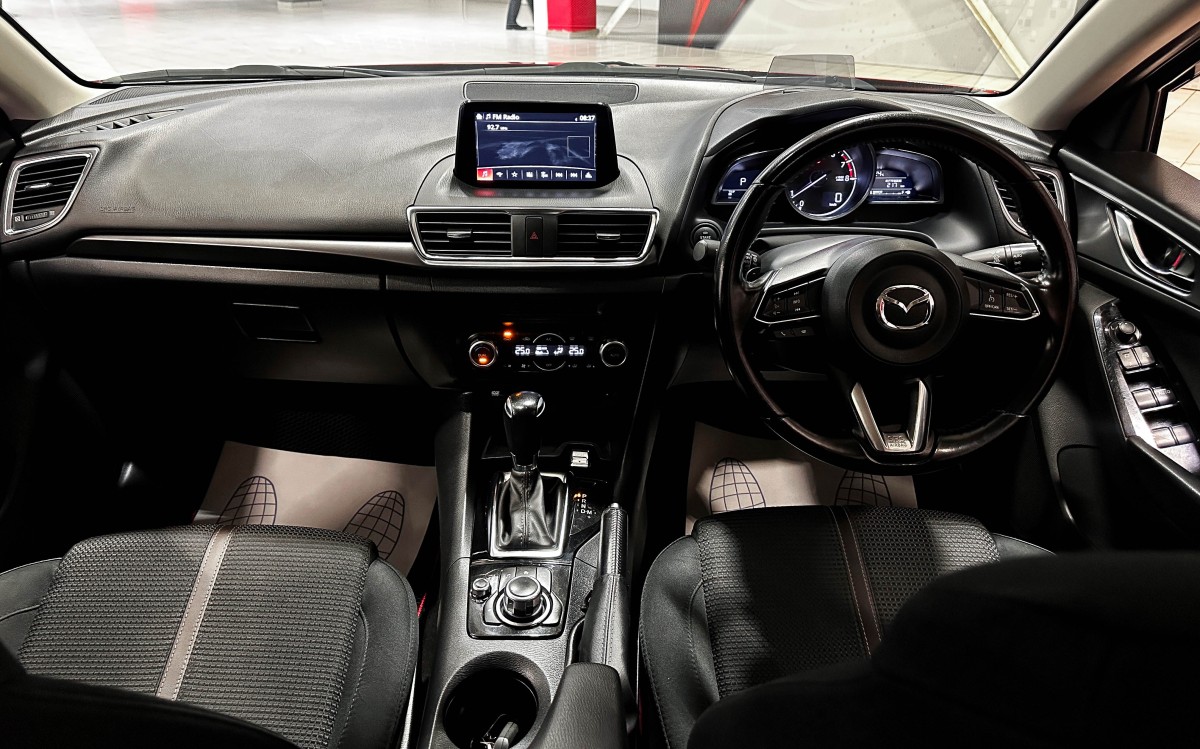 Mazda Axela - фото 29