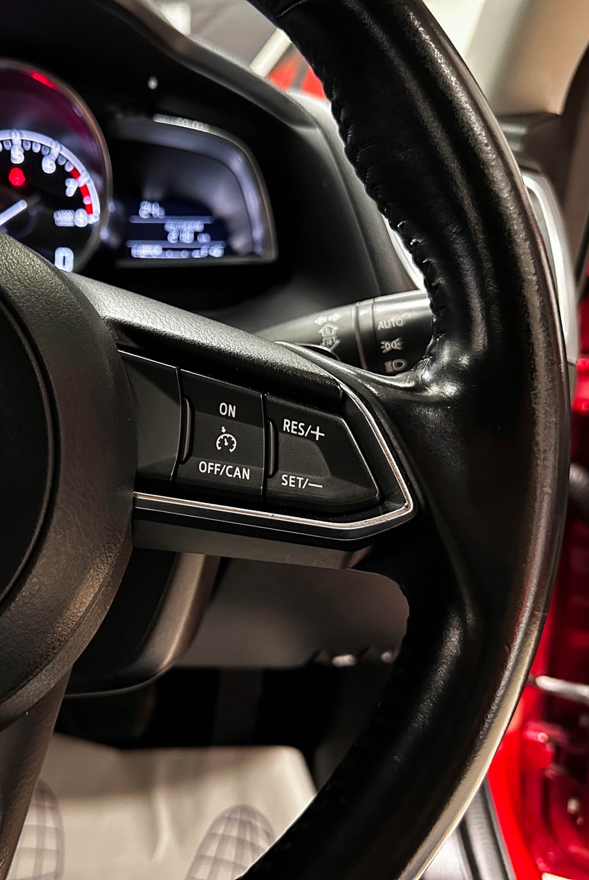 Mazda Axela - фото 22