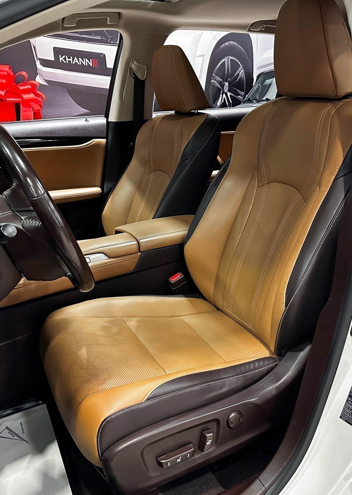 Lexus RX350L - фото 12