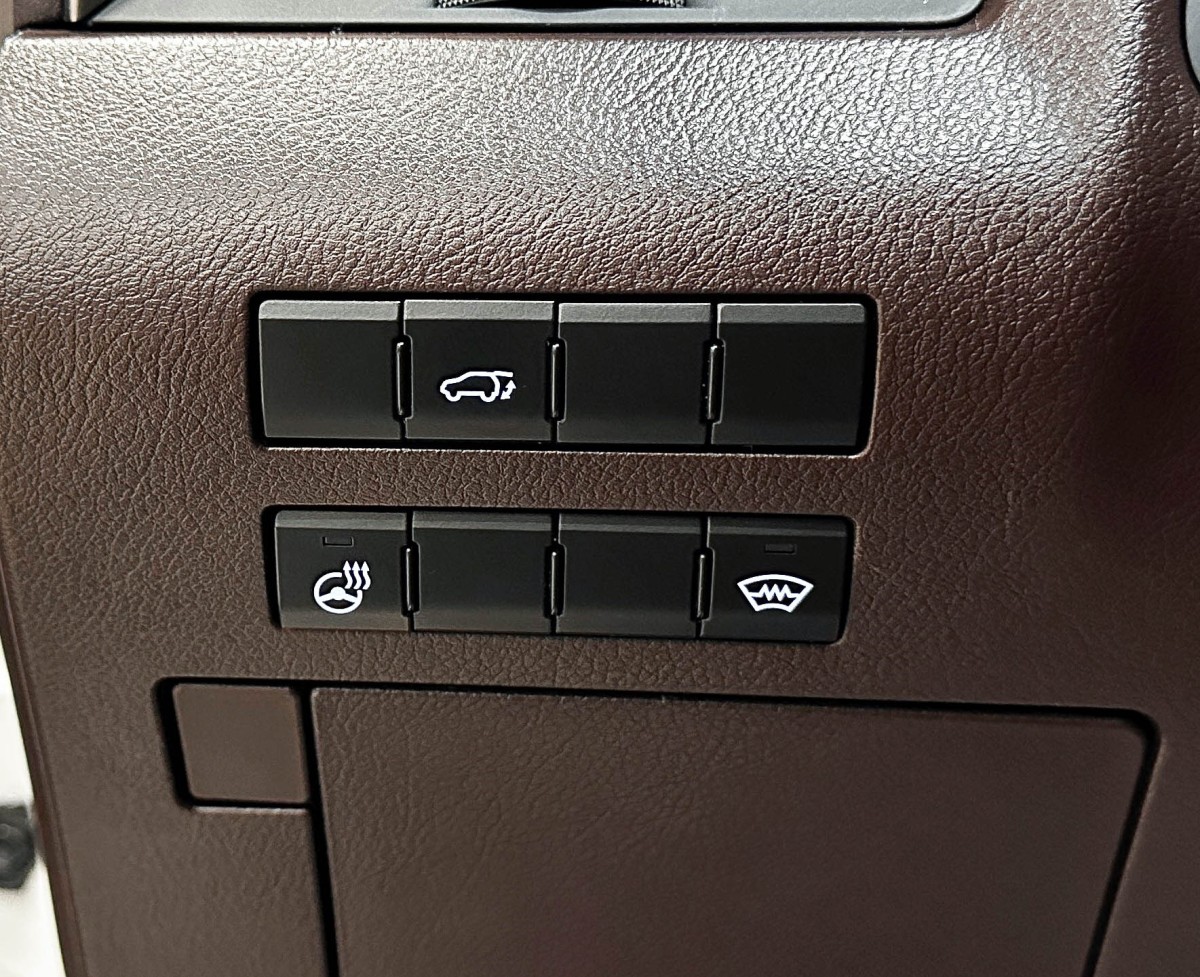 Lexus RX350L - фото 21