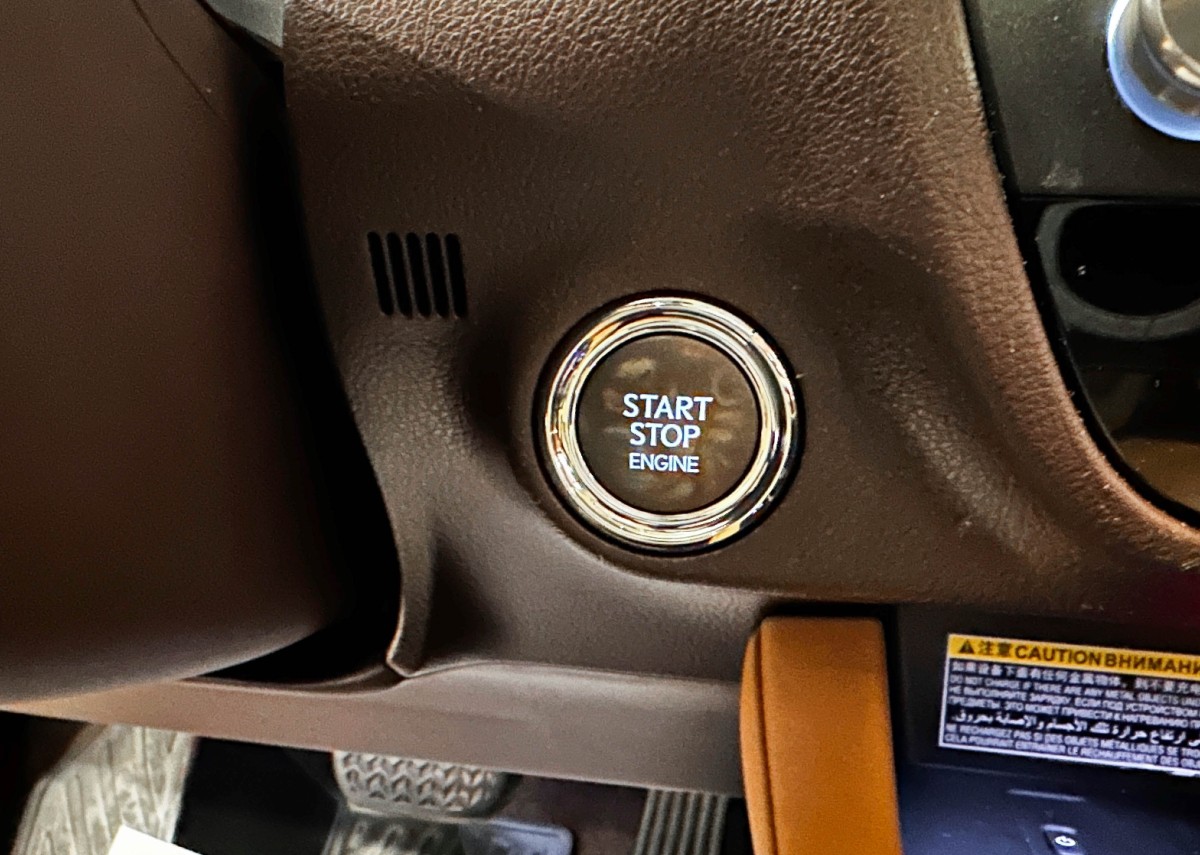 Lexus RX350L - фото 26