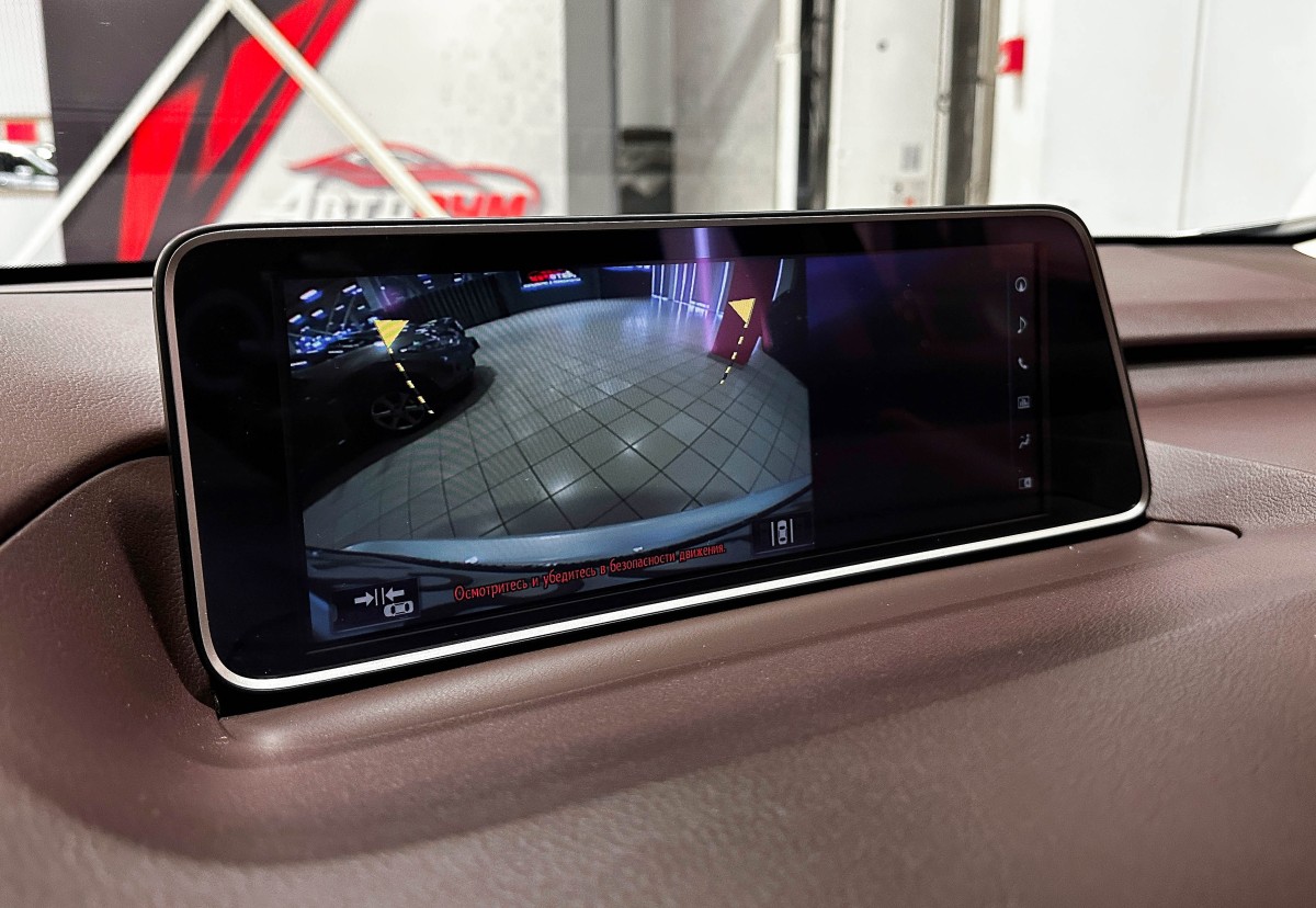 Lexus RX350L - фото 28