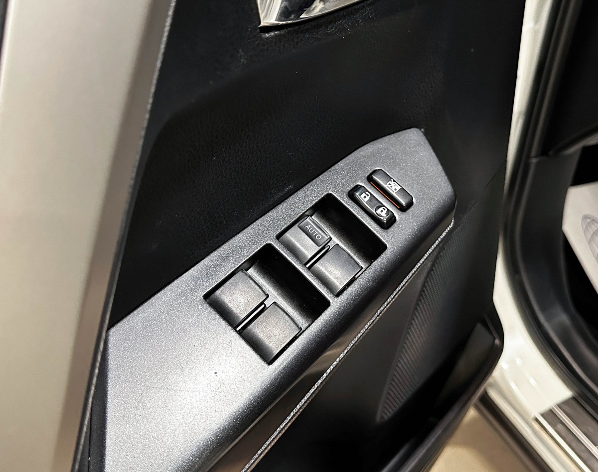 Toyota RAV4 - фото 18