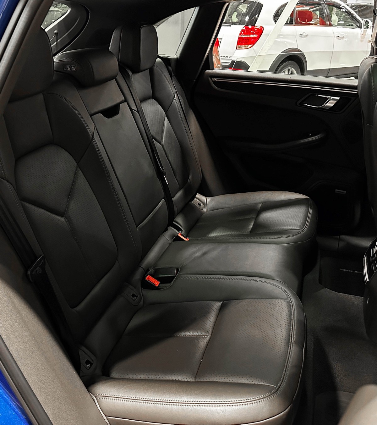 Porsche Macan - фото 15