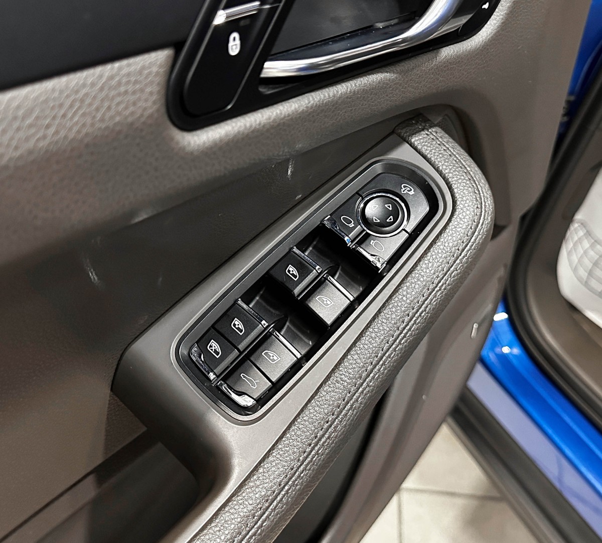 Porsche Macan - фото 19