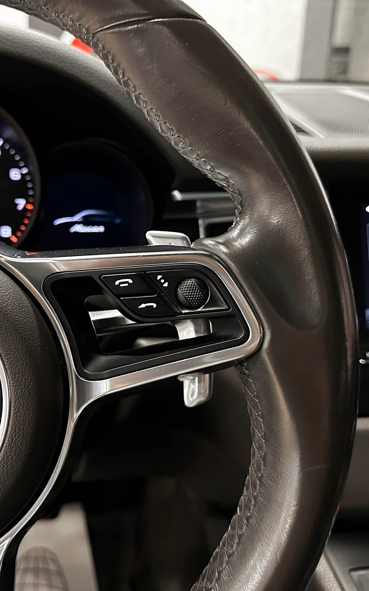 Porsche Macan - фото 25