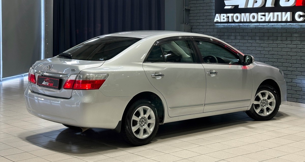 Toyota Premio - фото 5