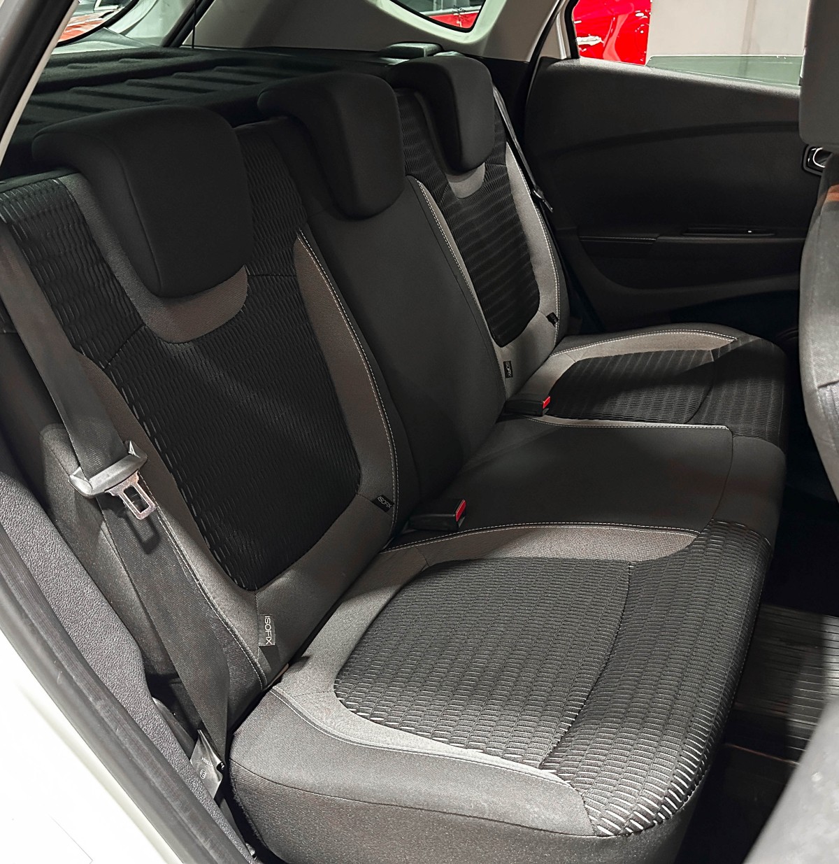 Renault Kaptur - фото 14