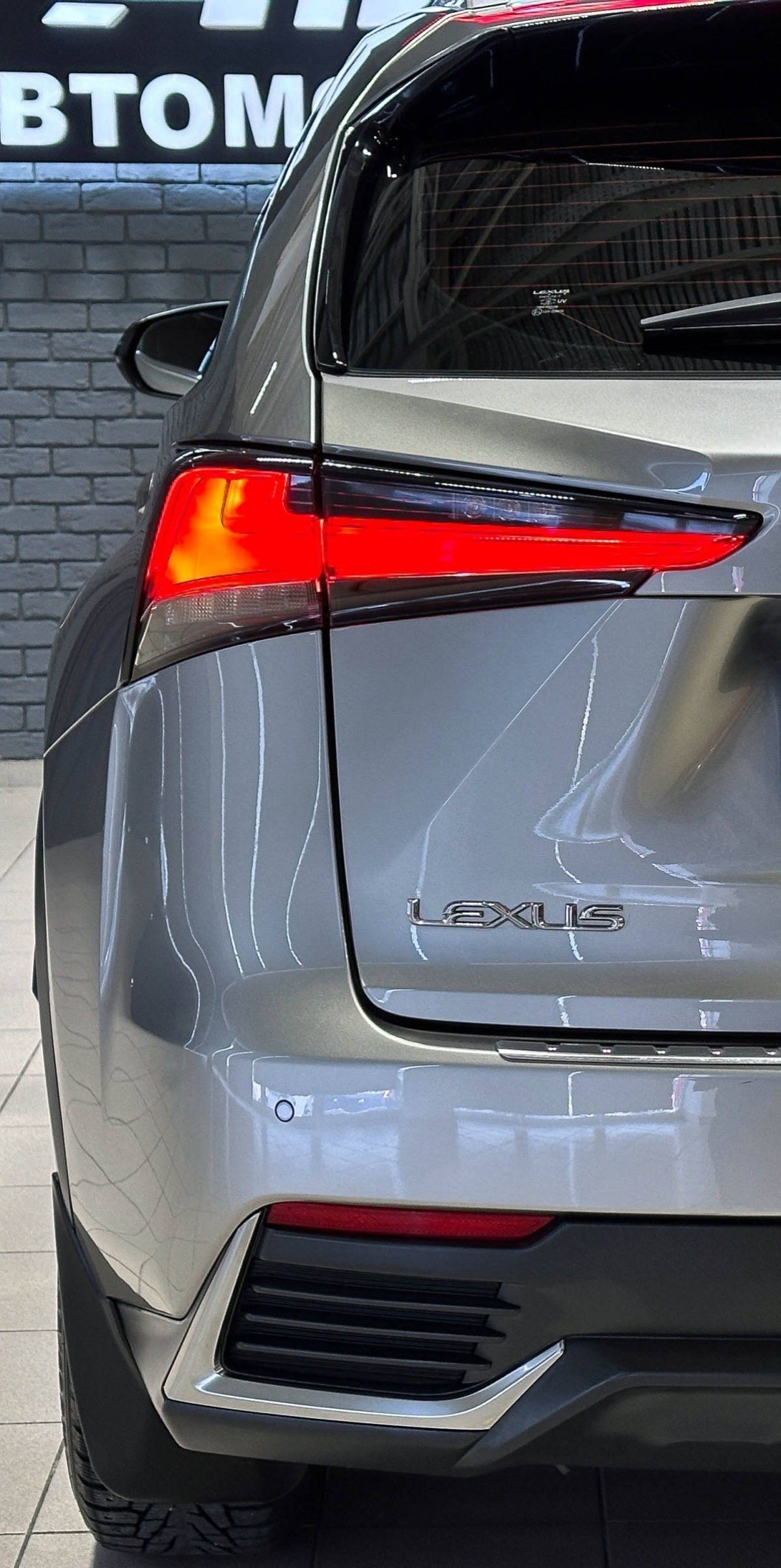 Lexus NX200 - фото 8