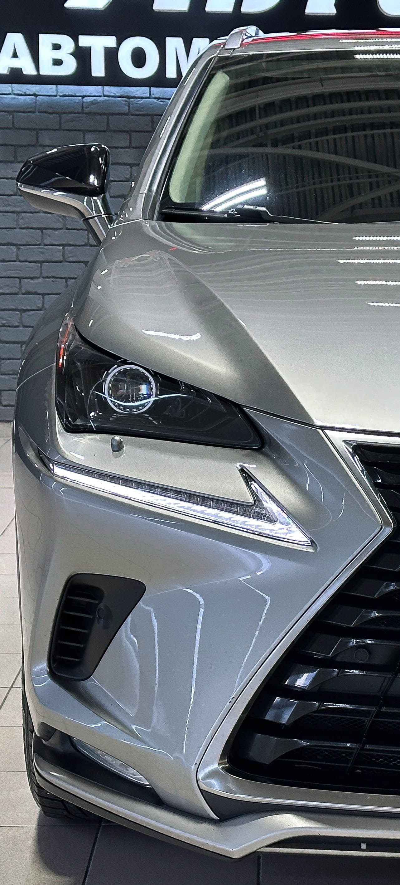 Lexus NX200 - фото 10