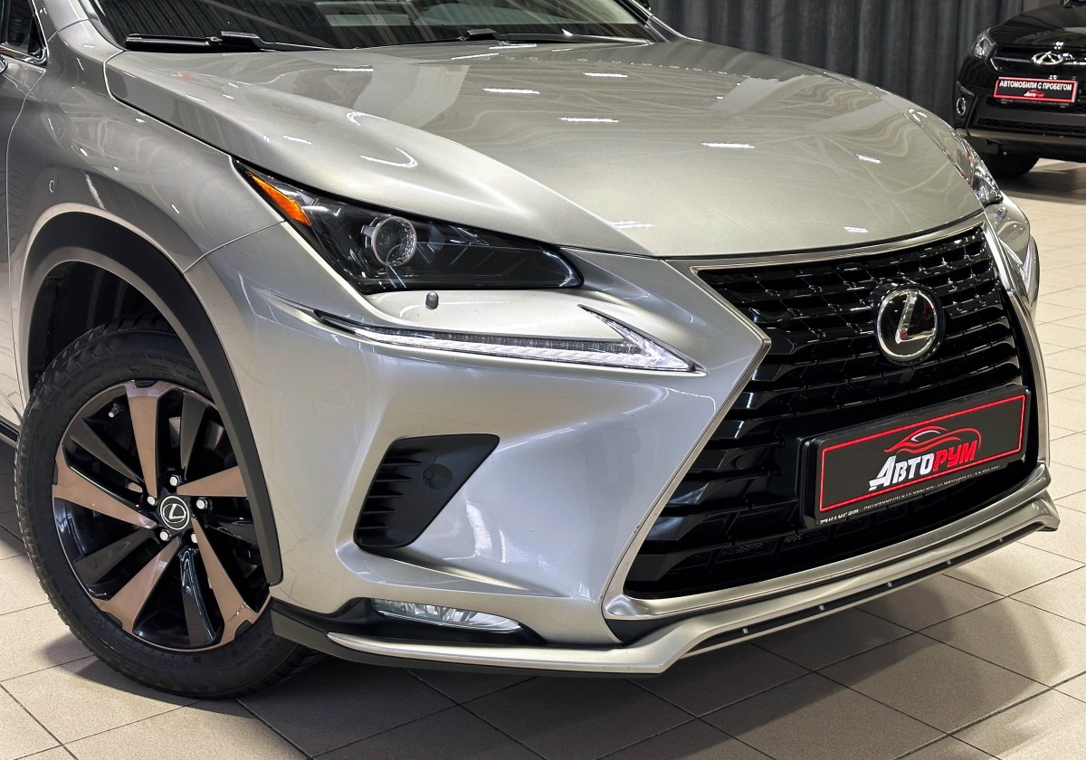 Lexus NX200 - фото 11