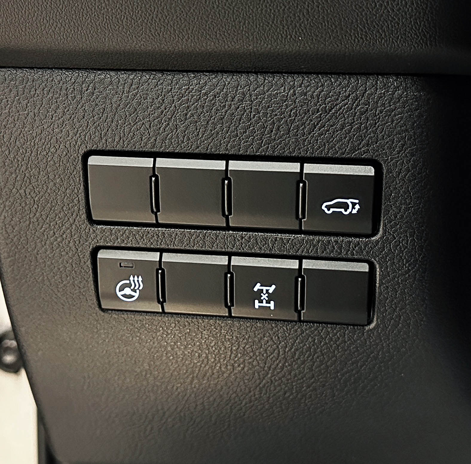 Lexus NX200 - фото 20