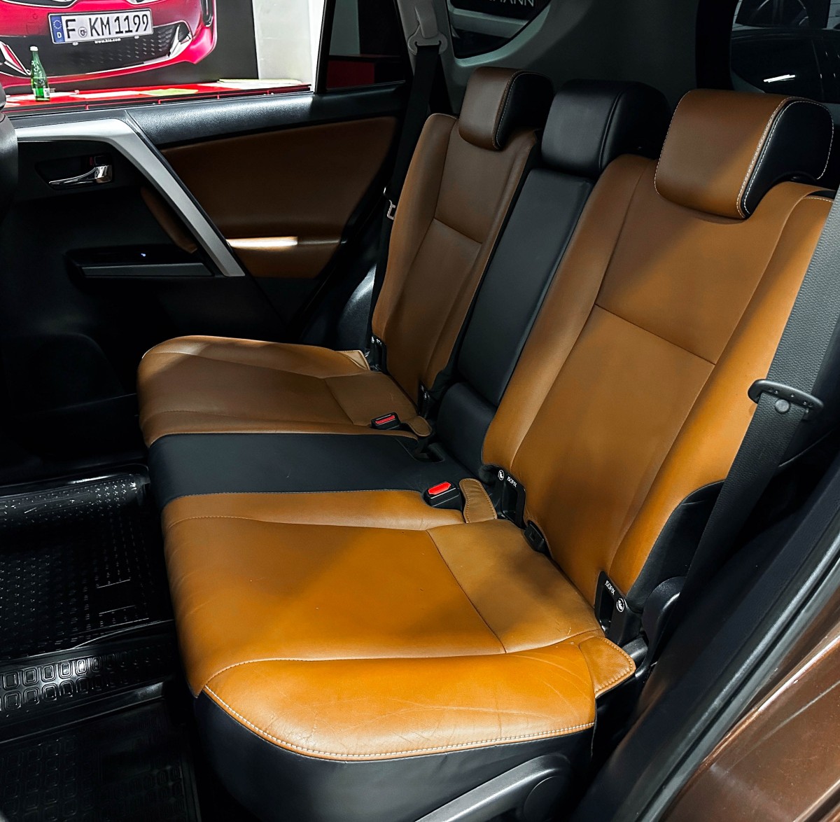 Toyota RAV4 - фото 12